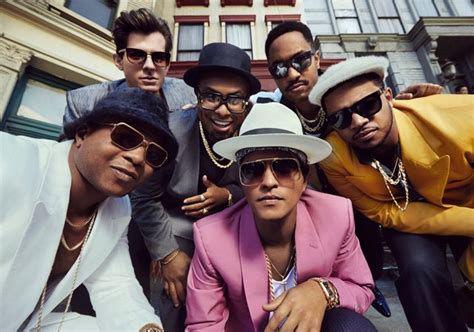 What Sunglasses Does Bruno Mars Wear In The Uptown Funk .